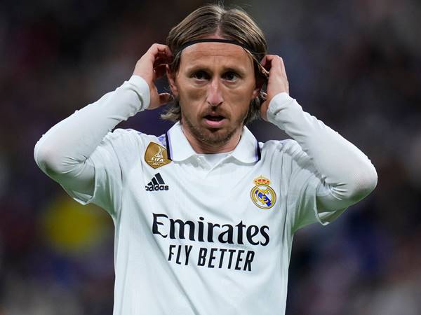 Tin La Liga 23/5: Luka Modric gia hạn hợp đồng với Real Madrid Tin La Liga 23/5: Luka Modric gia hạn hợp đồng với Real Madrid