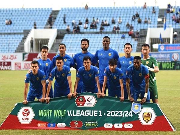 Quảng Nam vẫn 'chạy cơm từng bữa' sau khi trụ hạng