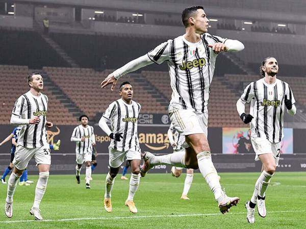 Bà đầm già là gì? Nguồn gốc biệt danh CLB Juventus từ đâu?