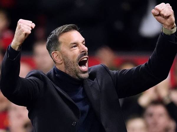 Tin MU 1/11: Ruud van Nistelrooy khẳng định sẽ giúp MU